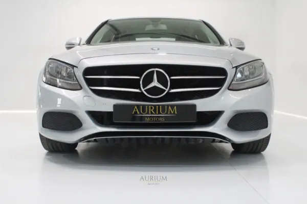 Mercedes-Benz C 220 2