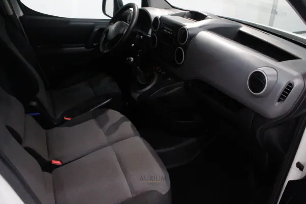 Peugeot Partner L1 1.6 HDI 3 lugares 8