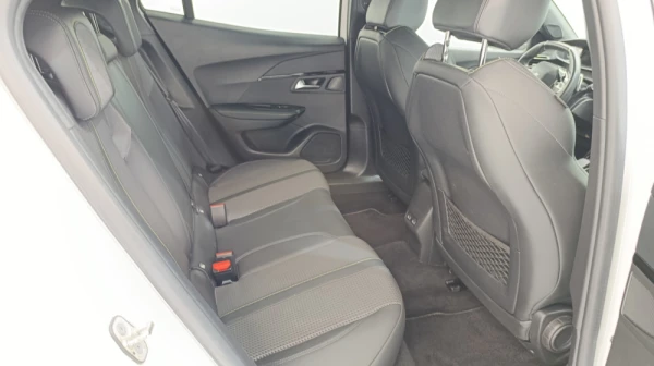 Peugeot 2008 1.2 PureTech GT Line EAT8 20