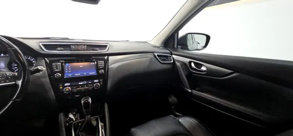 Nissan Qashqai 1.6 dCi N-Connecta 18 PS Xtronic 11