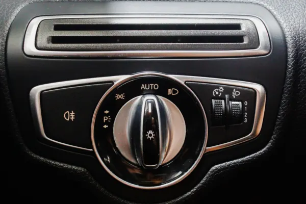 Mercedes-Benz C 220 15