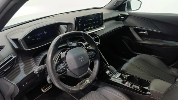 Peugeot 2008 1.2 PureTech GT Line EAT8 11