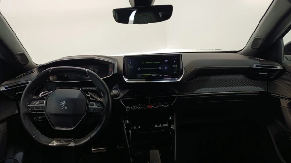 Peugeot 2008 1.2 PureTech GT Line EAT8 12