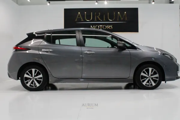 Nissan Leaf N-Connecta 2