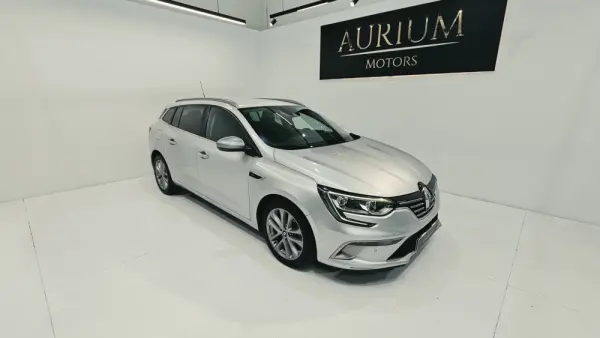 Renault Mégane Sport Tourer 1.5 Blue dCi GT Line J18 4