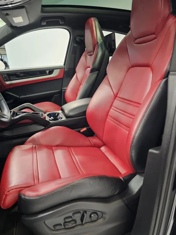 Porsche Cayenne Coupé E-Hybrid Black Edition 6