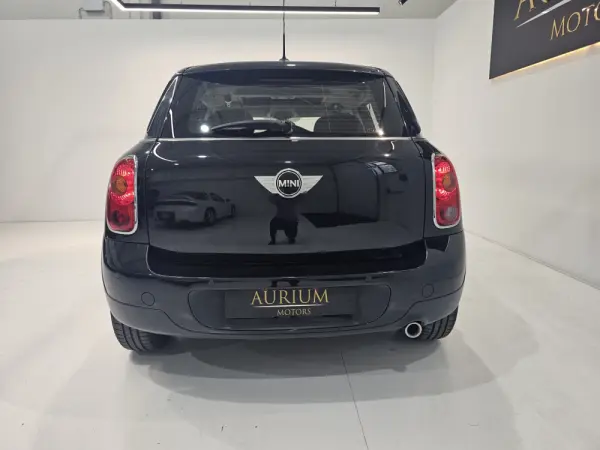 MINI Countryman Cooper D 6