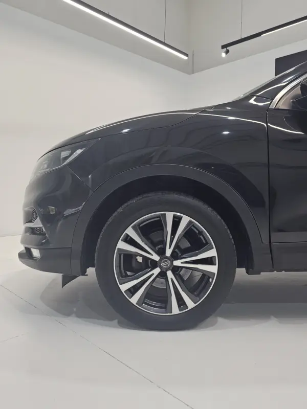 Nissan Qashqai 1.5 dCi N-Connecta J18 21