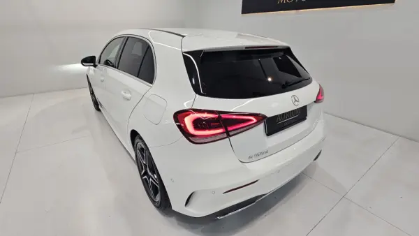 Mercedes-Benz A 180 d AMG Line Aut. 14