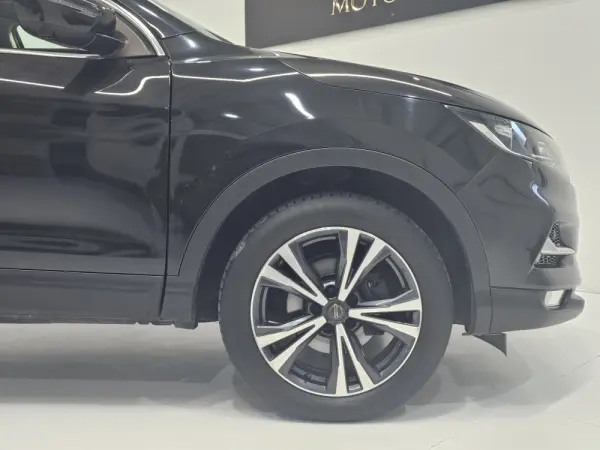Nissan Qashqai 1.5 dCi N-Connecta J18 23
