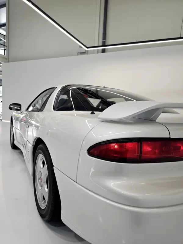 Mitsubishi 3000 GT SL 11
