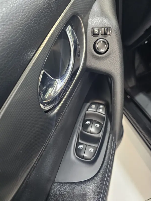 Nissan Qashqai 1.5 dCi N-Connecta J18 18