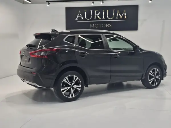 Nissan Qashqai 1.5 dCi N-Connecta J18 22