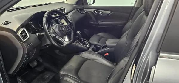 Nissan Qashqai 1.6 dCi N-Connecta 18 PS Xtronic 5