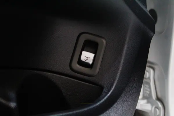 Mercedes-Benz C 220 17