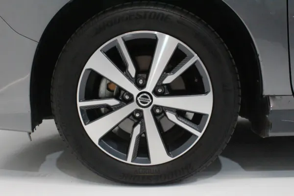 Nissan Leaf N-Connecta 18