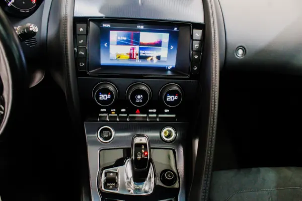 Jaguar F-Type 2.0 i4 R-Dynamic 12