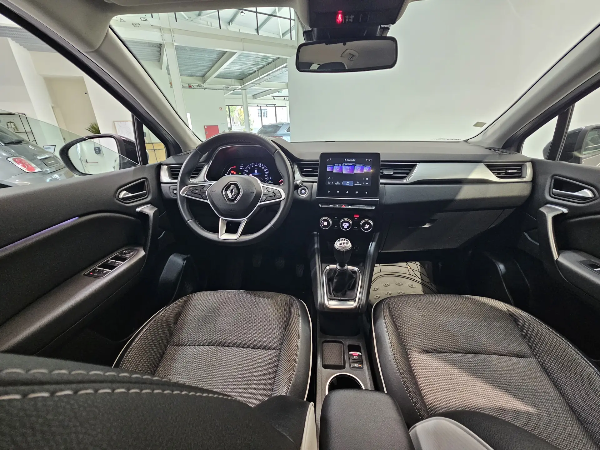 Renault Captur 1.0 TCe Intens Bi-Fuel 13