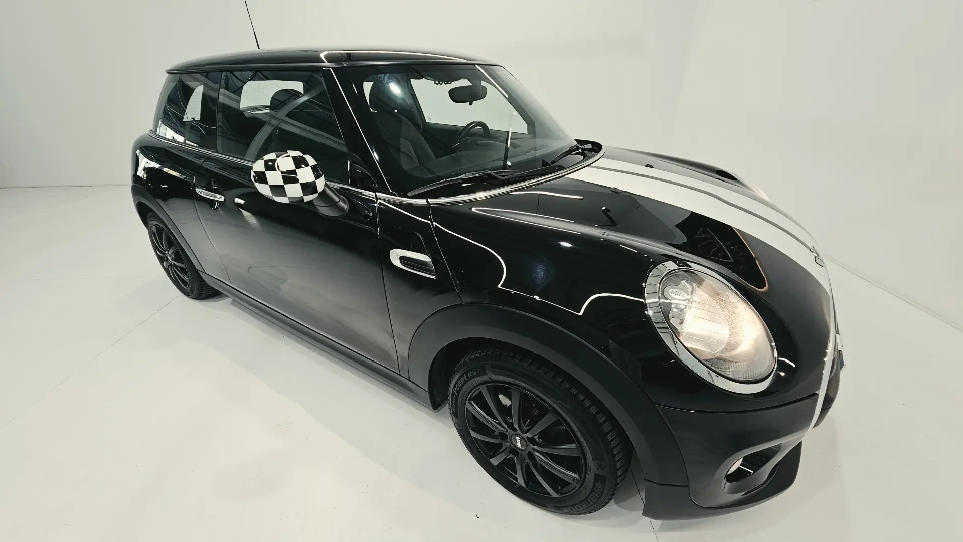 MINI 3 Portas One 12