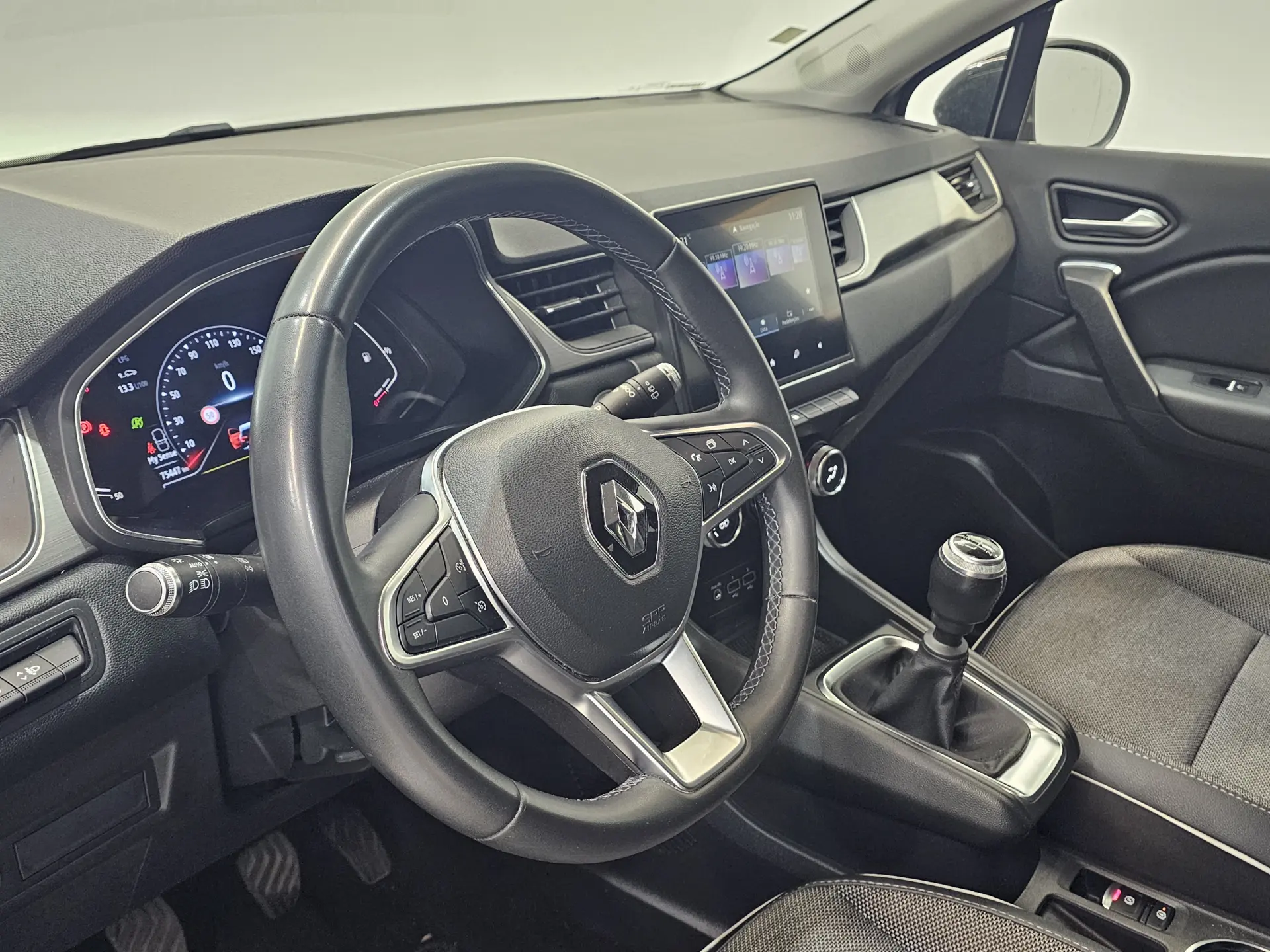 Renault Captur 1.0 TCe Intens Bi-Fuel 10