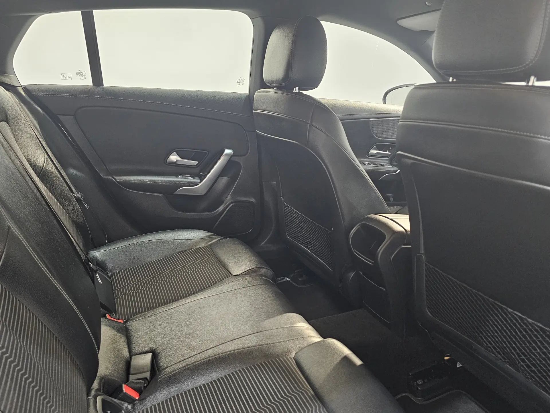 Mercedes-Benz CLA 180 d Shooting Brake Progressive Aut. 30