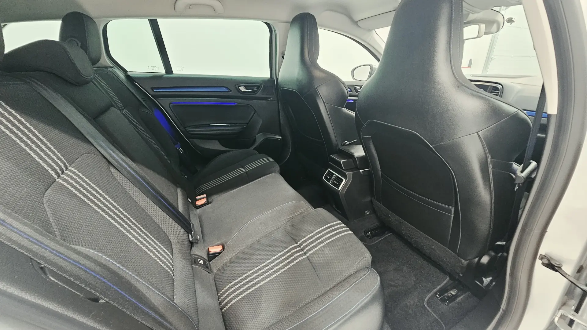 Renault Mégane Sport Tourer 1.5 Blue dCi GT Line J18 24
