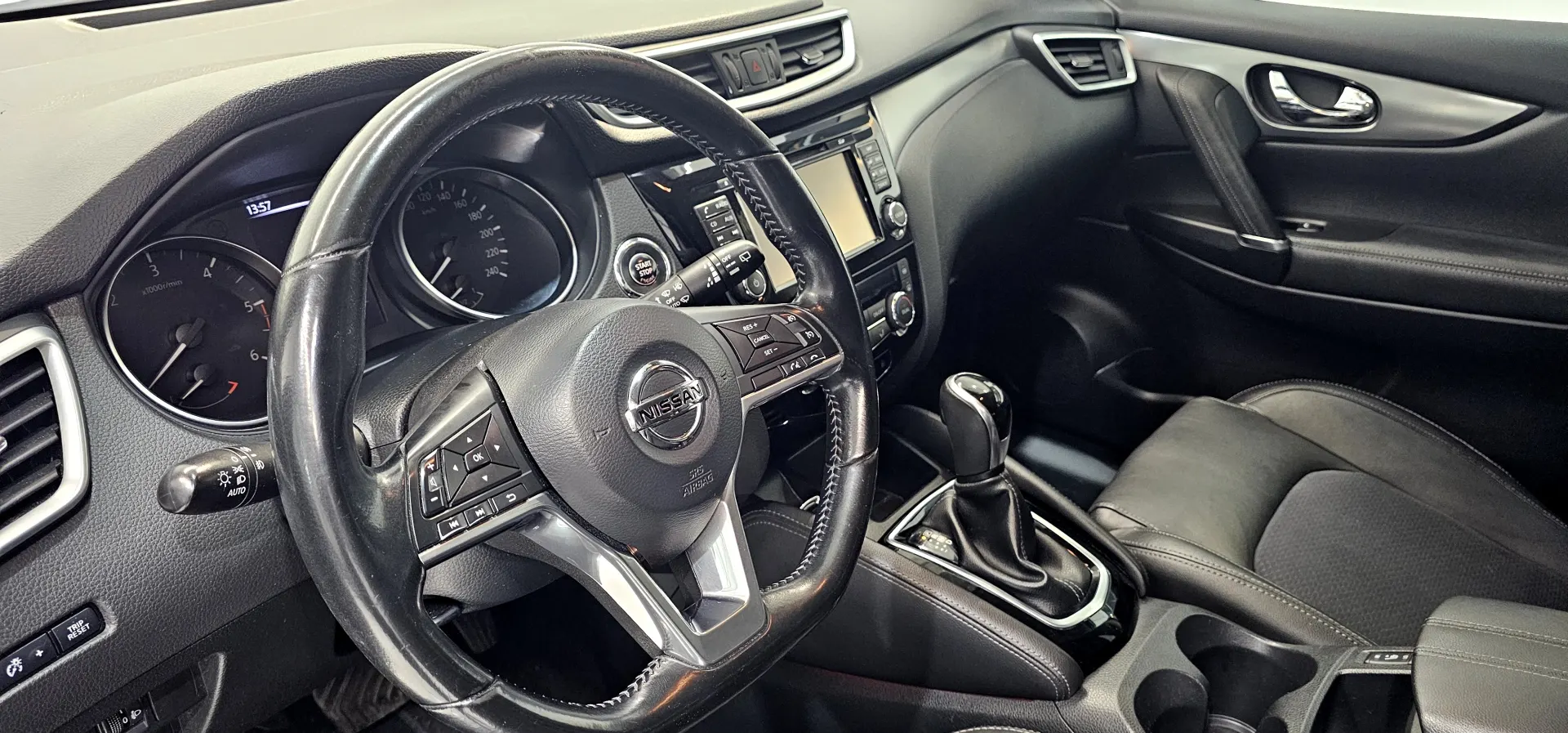 Nissan Qashqai 1.6 dCi N-Connecta 18 PS Xtronic 6