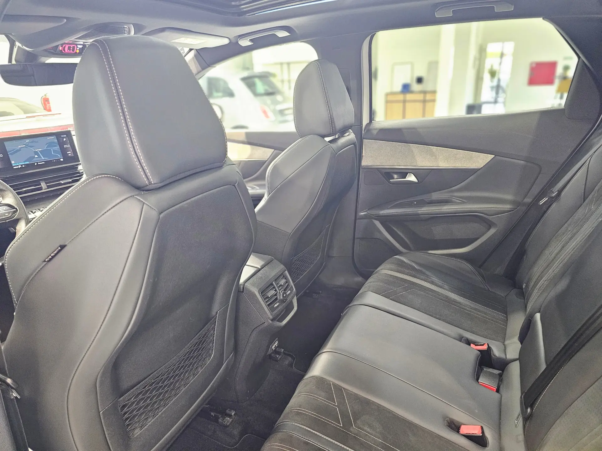Peugeot 3008 1.5 BlueHDi GT Pack EAT8 22