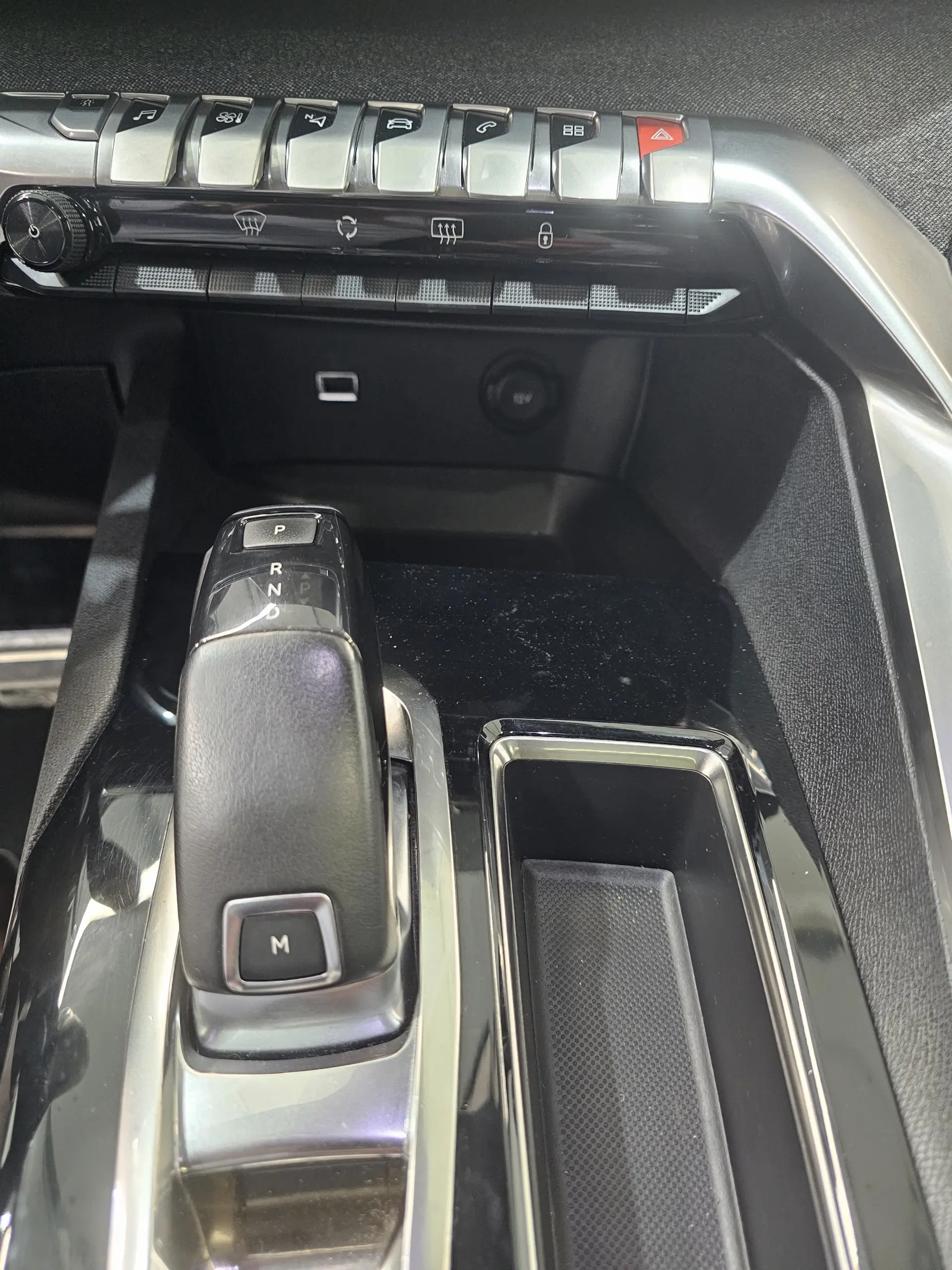 Peugeot 3008 1.6 BlueHDi GT Line EAT6 23