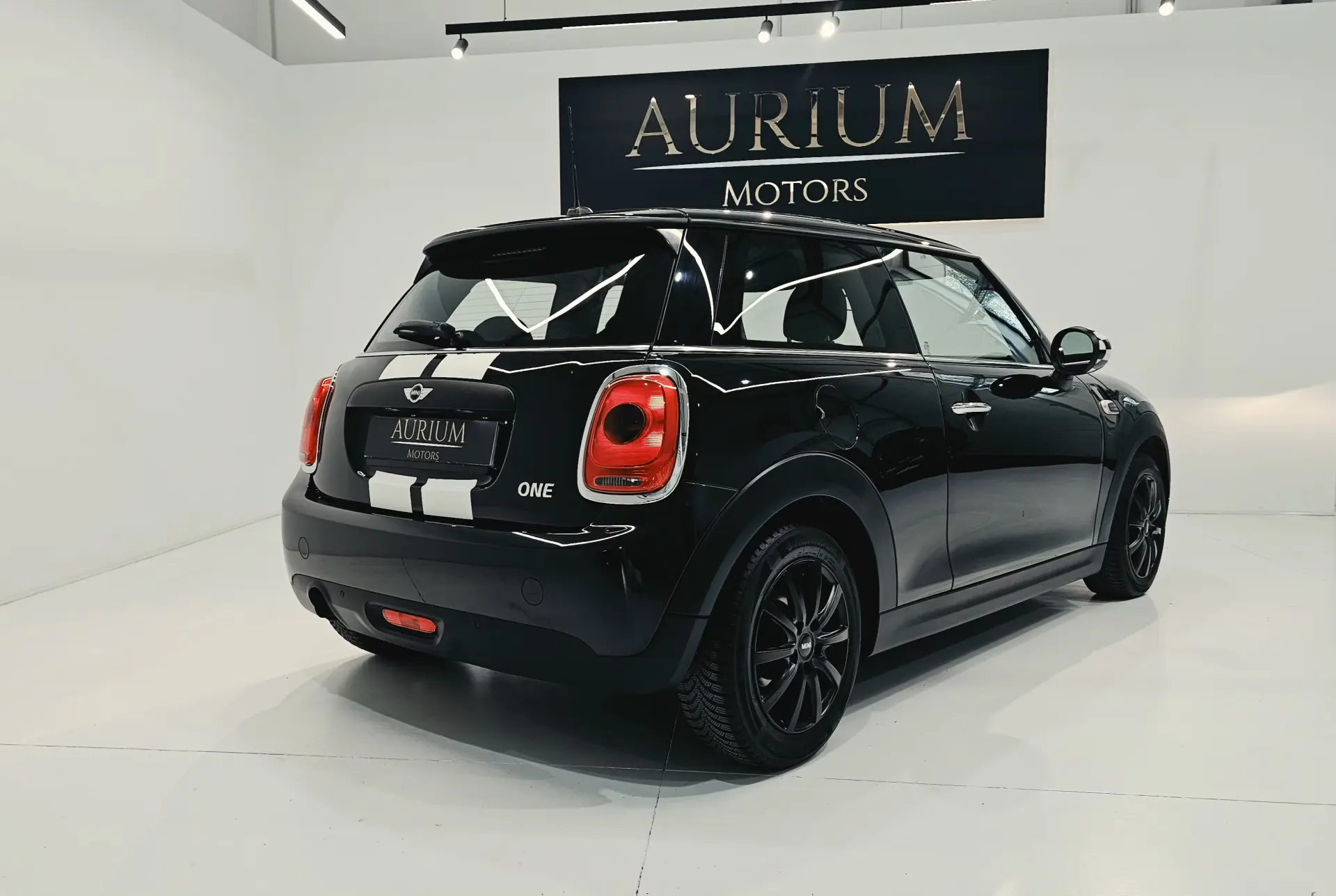 MINI 3 Portas One 2
