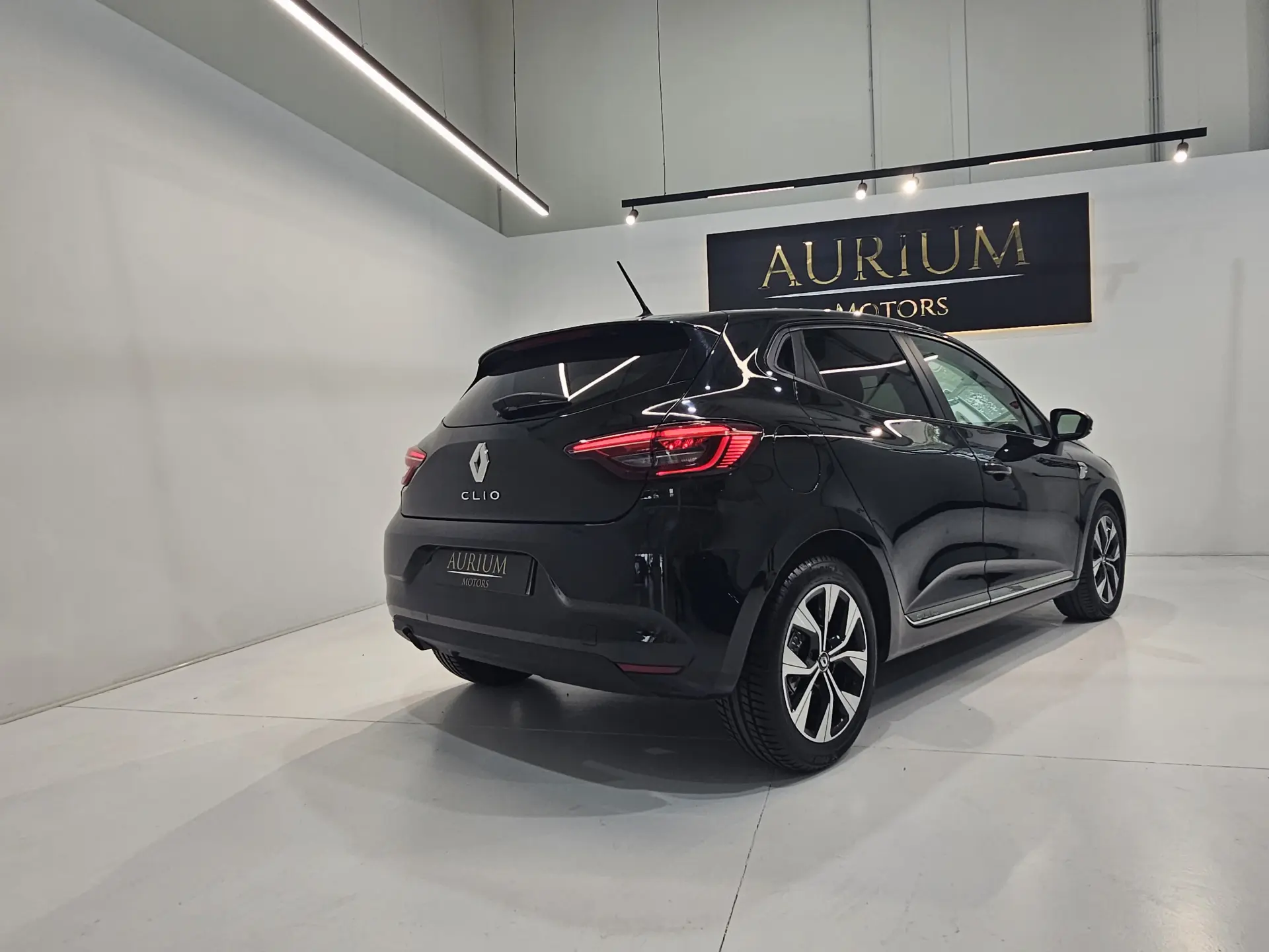 Renault Clio 1.0 TCe Limited 27
