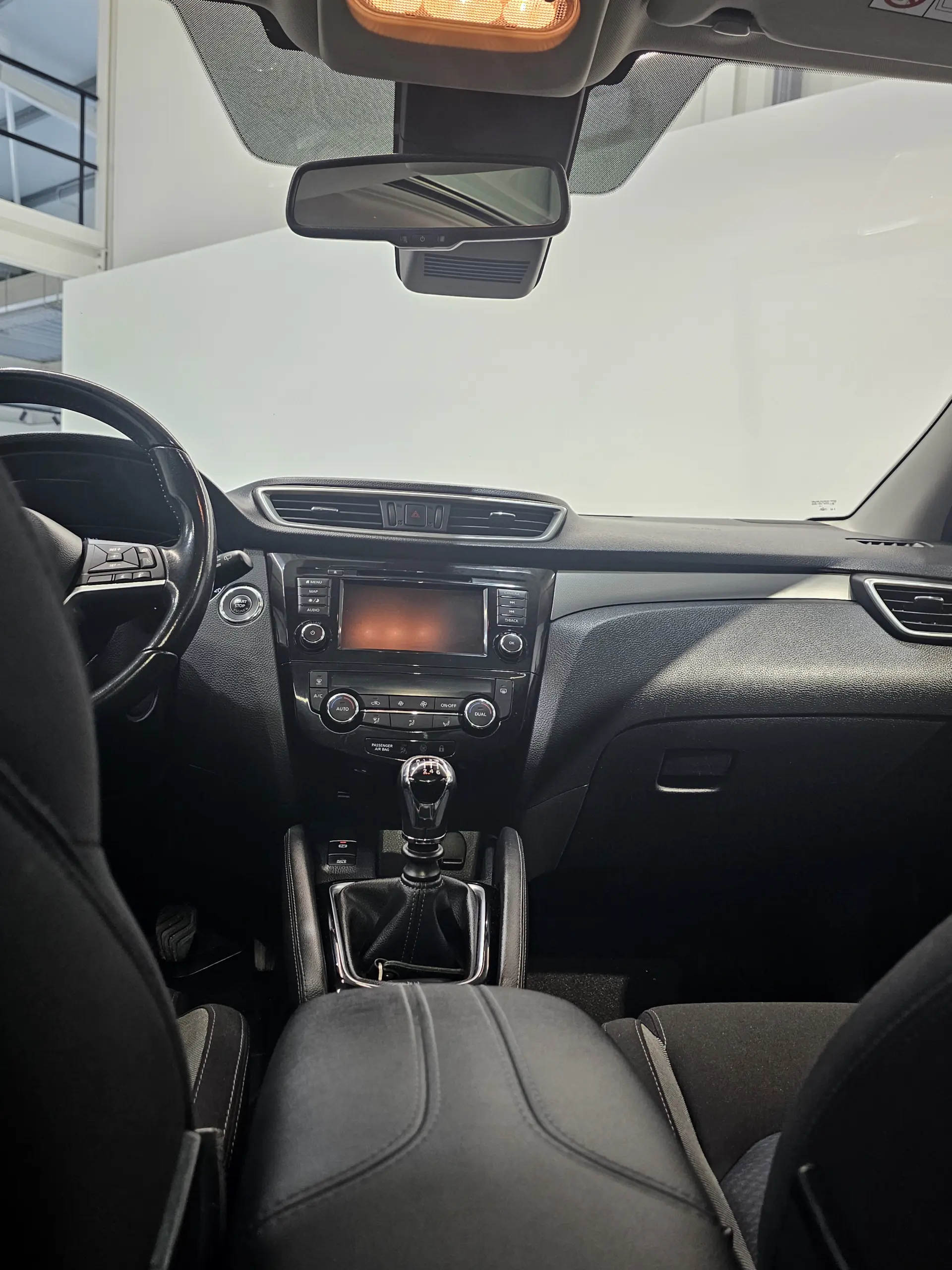 Nissan Qashqai 1.5 dCi N-Connecta J18 29