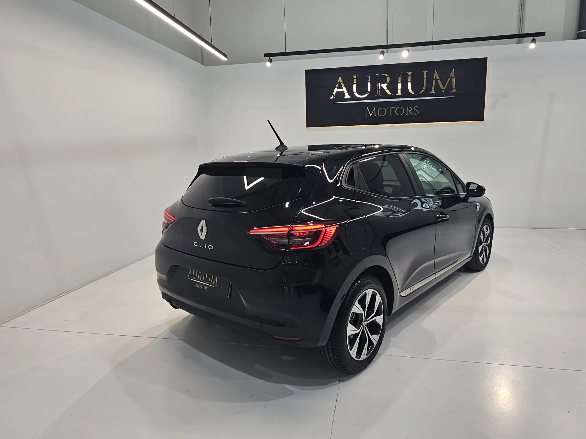Renault Clio 1.0 TCe Limited 3