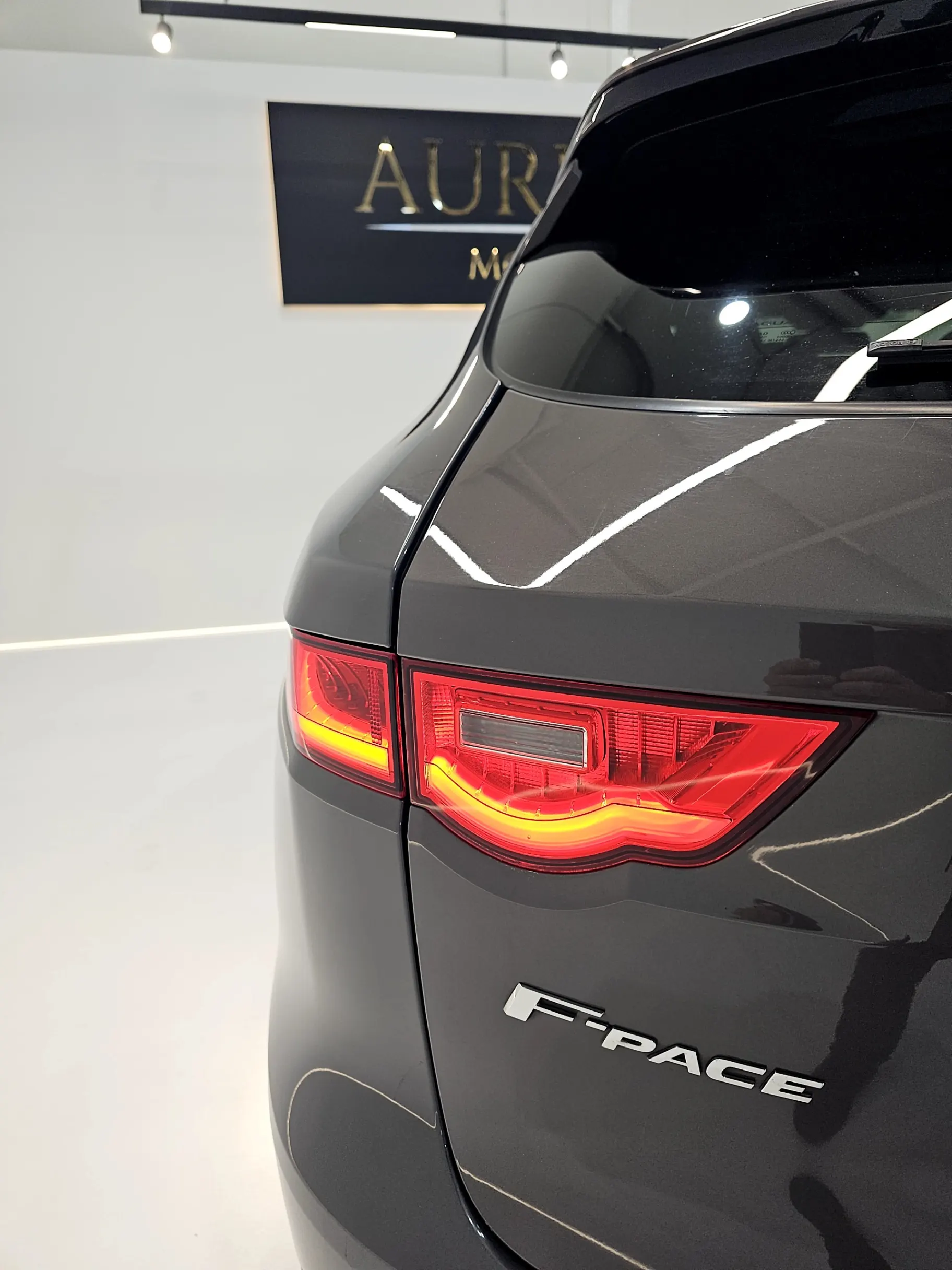 Jaguar F-Pace 2.0 i4D R-Sport AWD Aut. 8