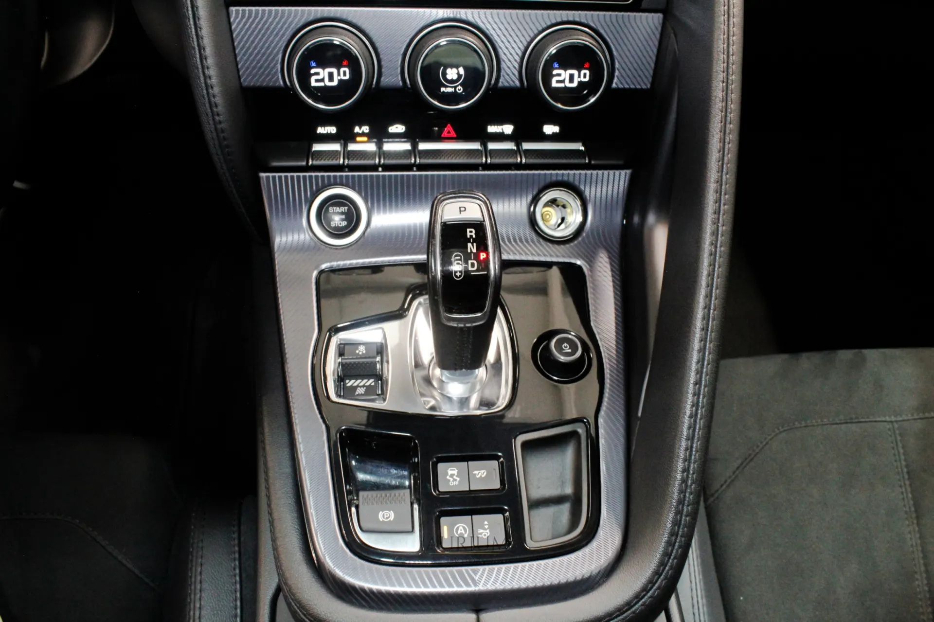 Jaguar F-Type 2.0 i4 R-Dynamic 13