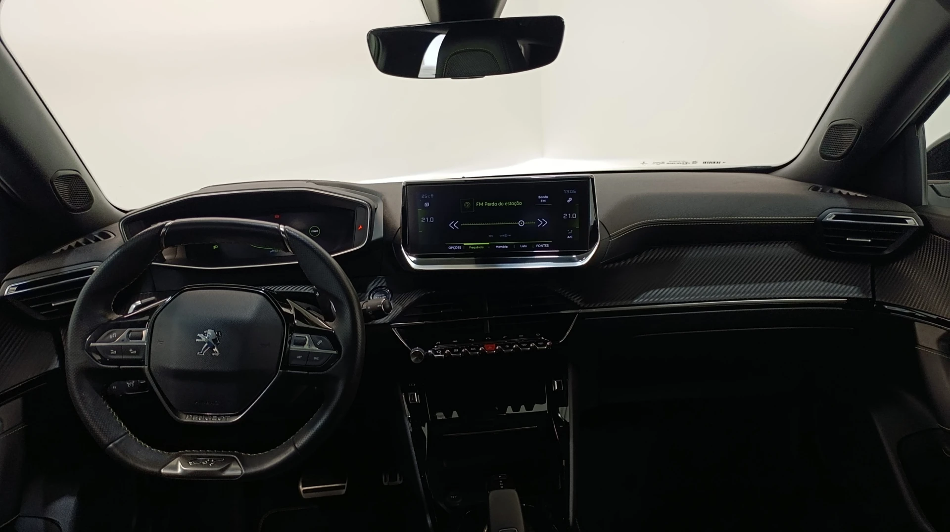 Peugeot 2008 1.2 PureTech GT Line EAT8 12