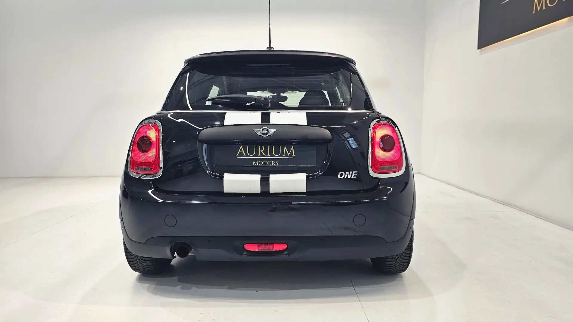 MINI 3 Portas One 3