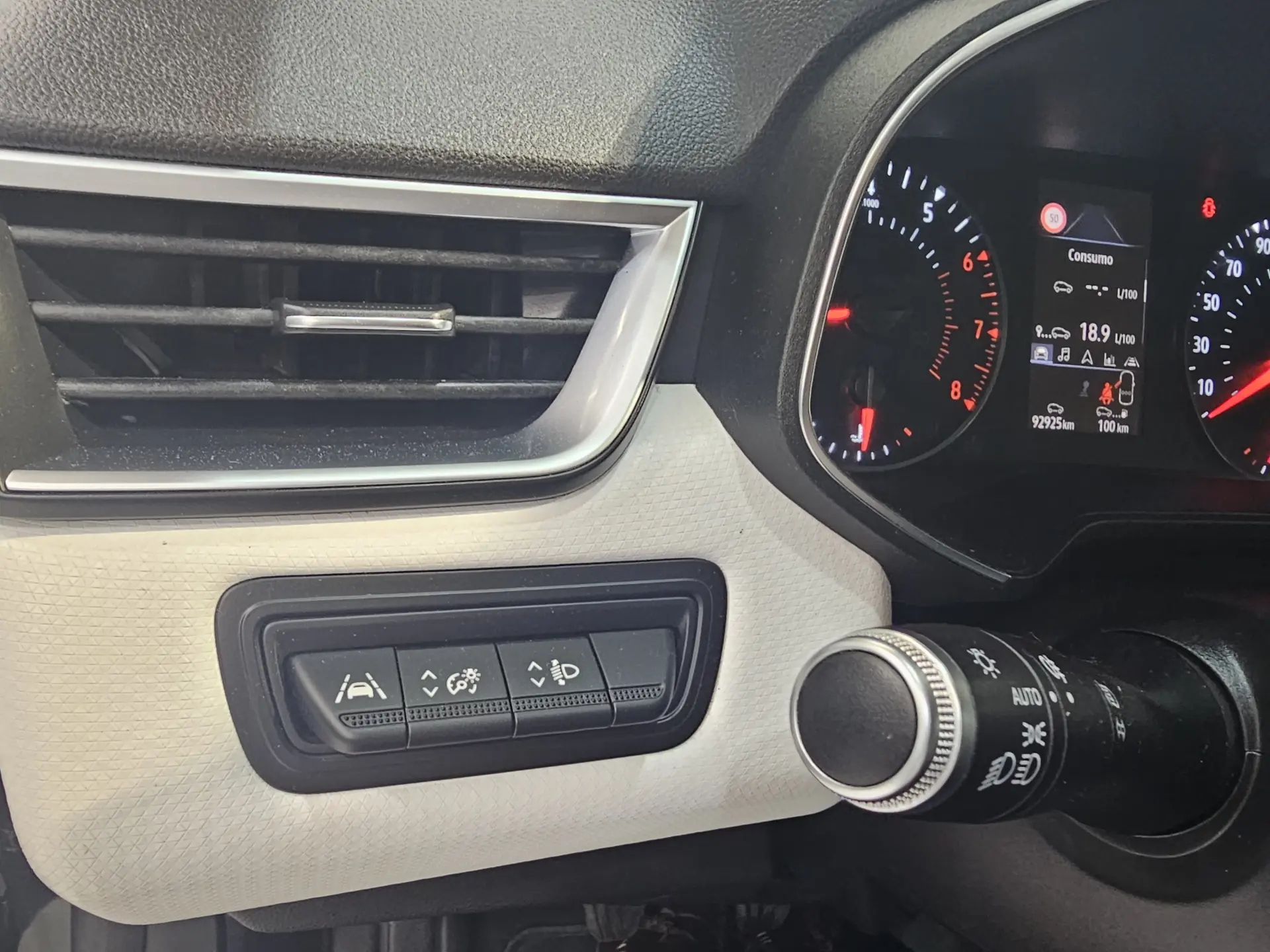 Renault Clio 1.0 TCe Limited 24