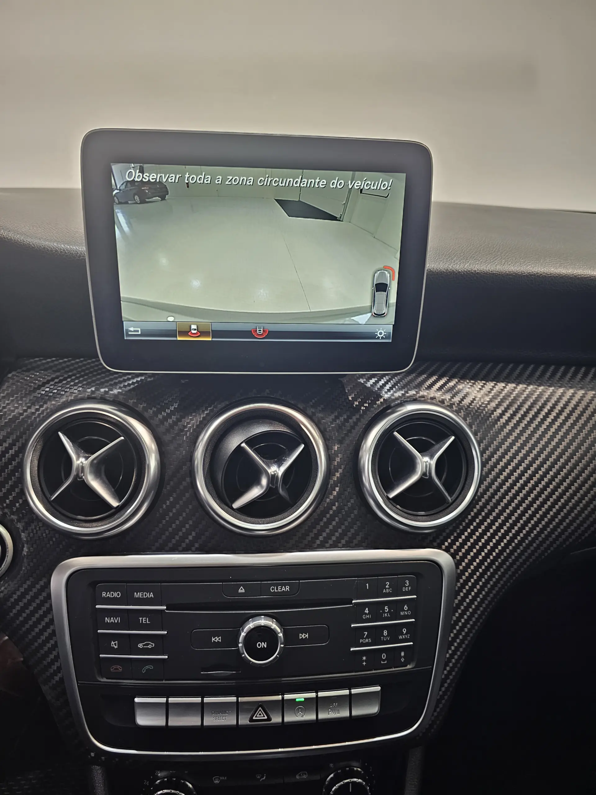 Mercedes-Benz A 180 d AMG Line 19