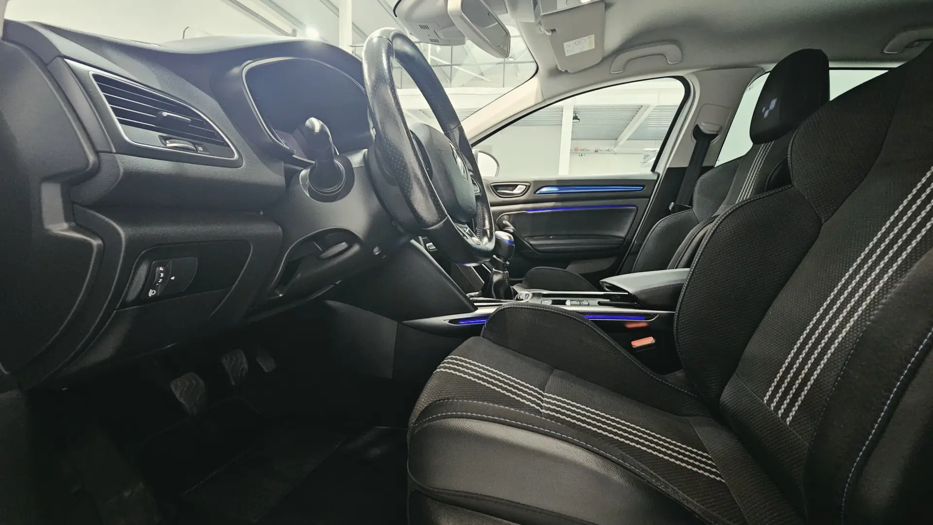 Renault Mégane Sport Tourer 1.5 Blue dCi GT Line J18 15