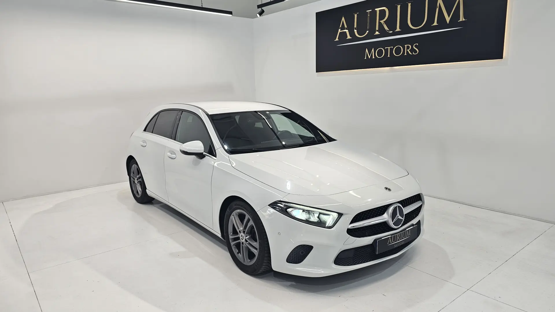 Mercedes-Benz A 180 d 7G-DCT Progressive 2