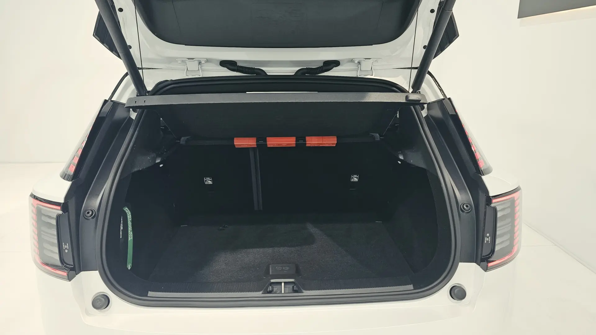 Volvo EX30 69 kWh Twin Motor Plus 24