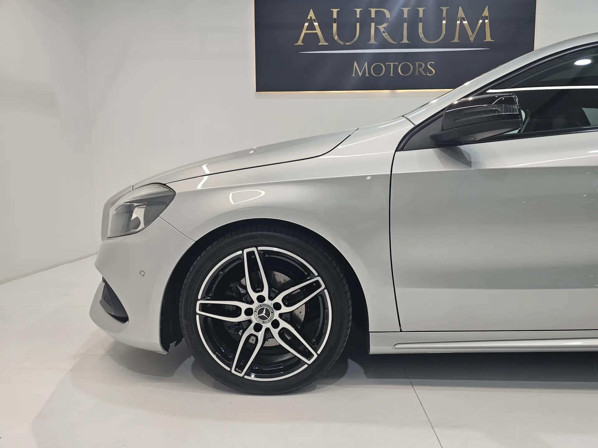 Mercedes-Benz A 180 d AMG Line 7