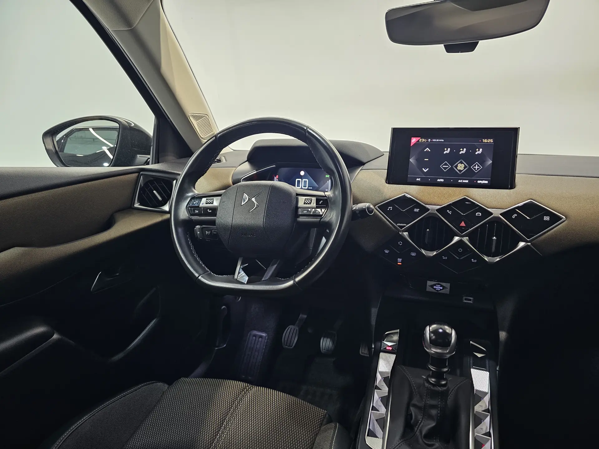 DS DS3 Crossback PureTech 100 CHIC 10