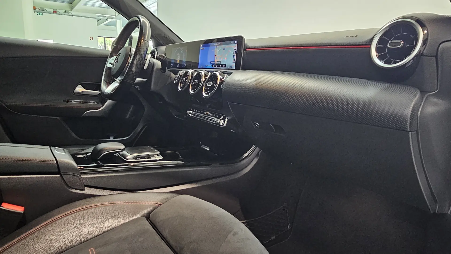 Mercedes-Benz A 180 d AMG Line Aut. 24