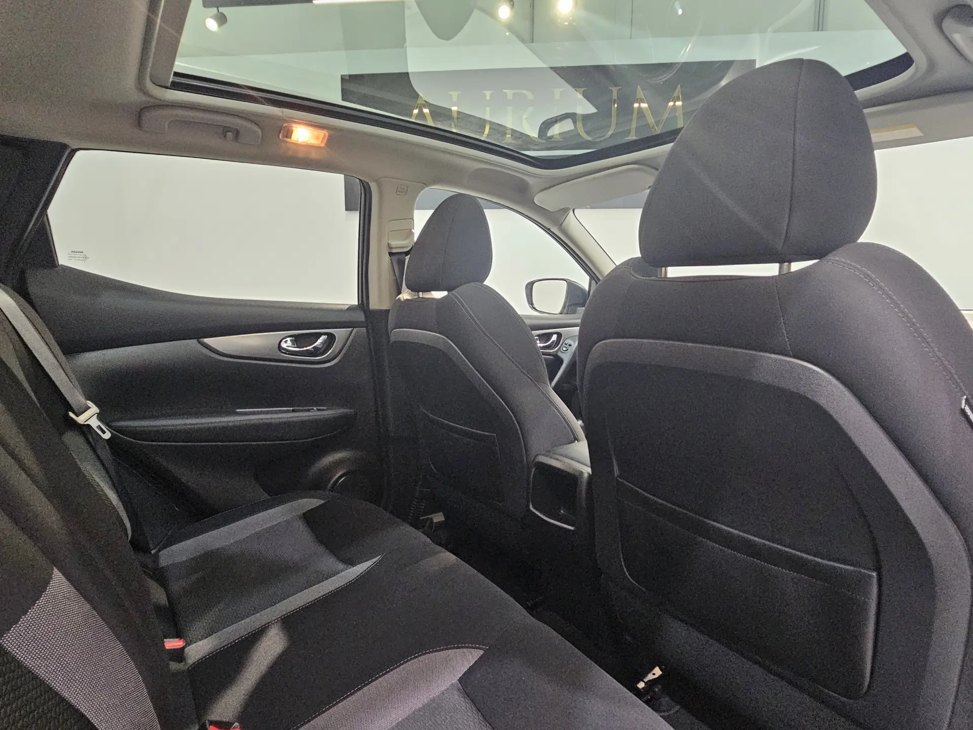 Nissan Qashqai 1.5 dCi N-Connecta J18 37