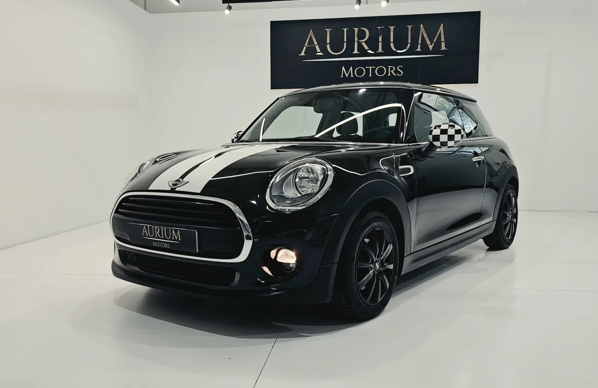 MINI 3 Portas One 1
