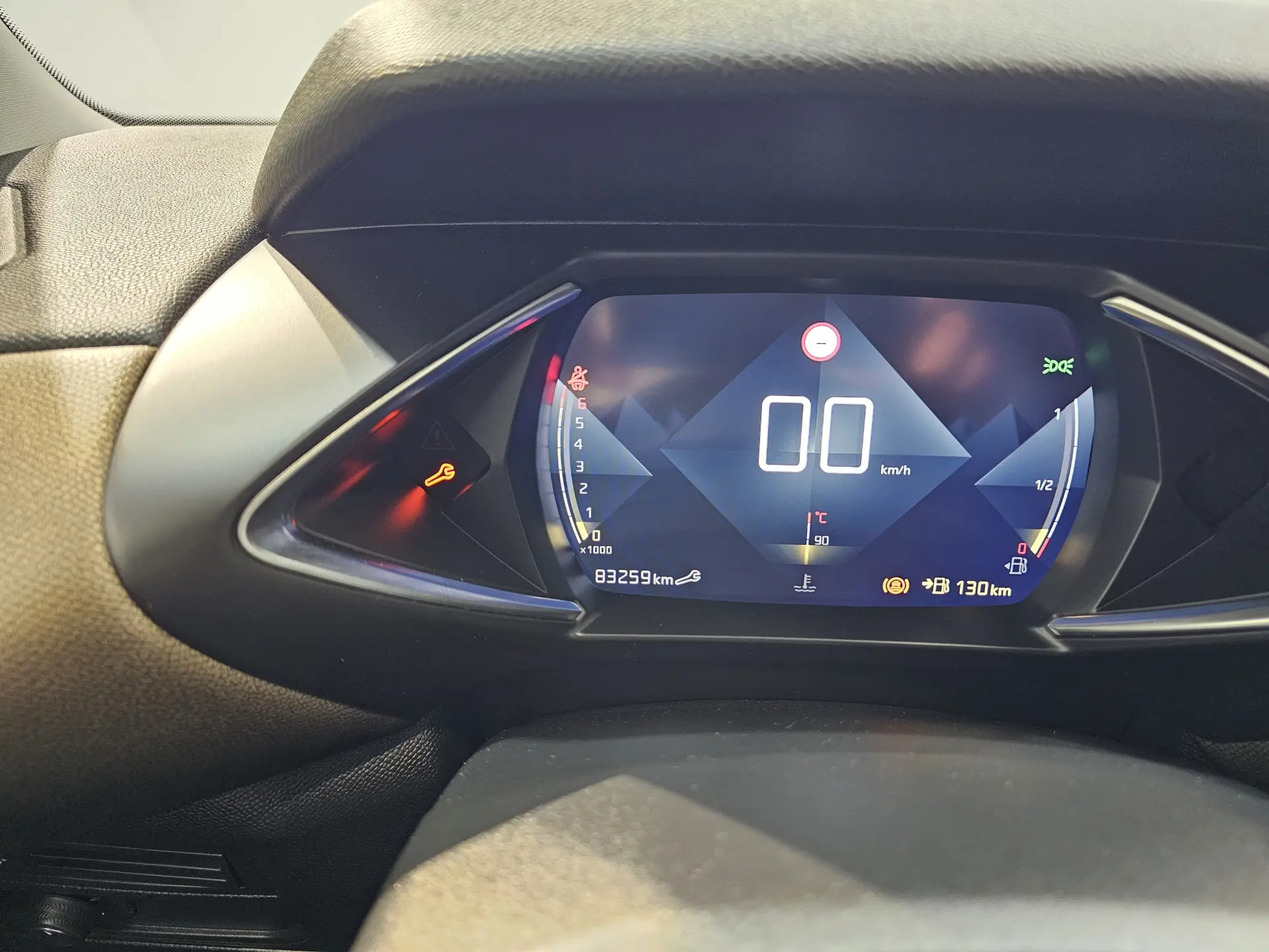 DS DS3 Crossback PureTech 100 CHIC 18