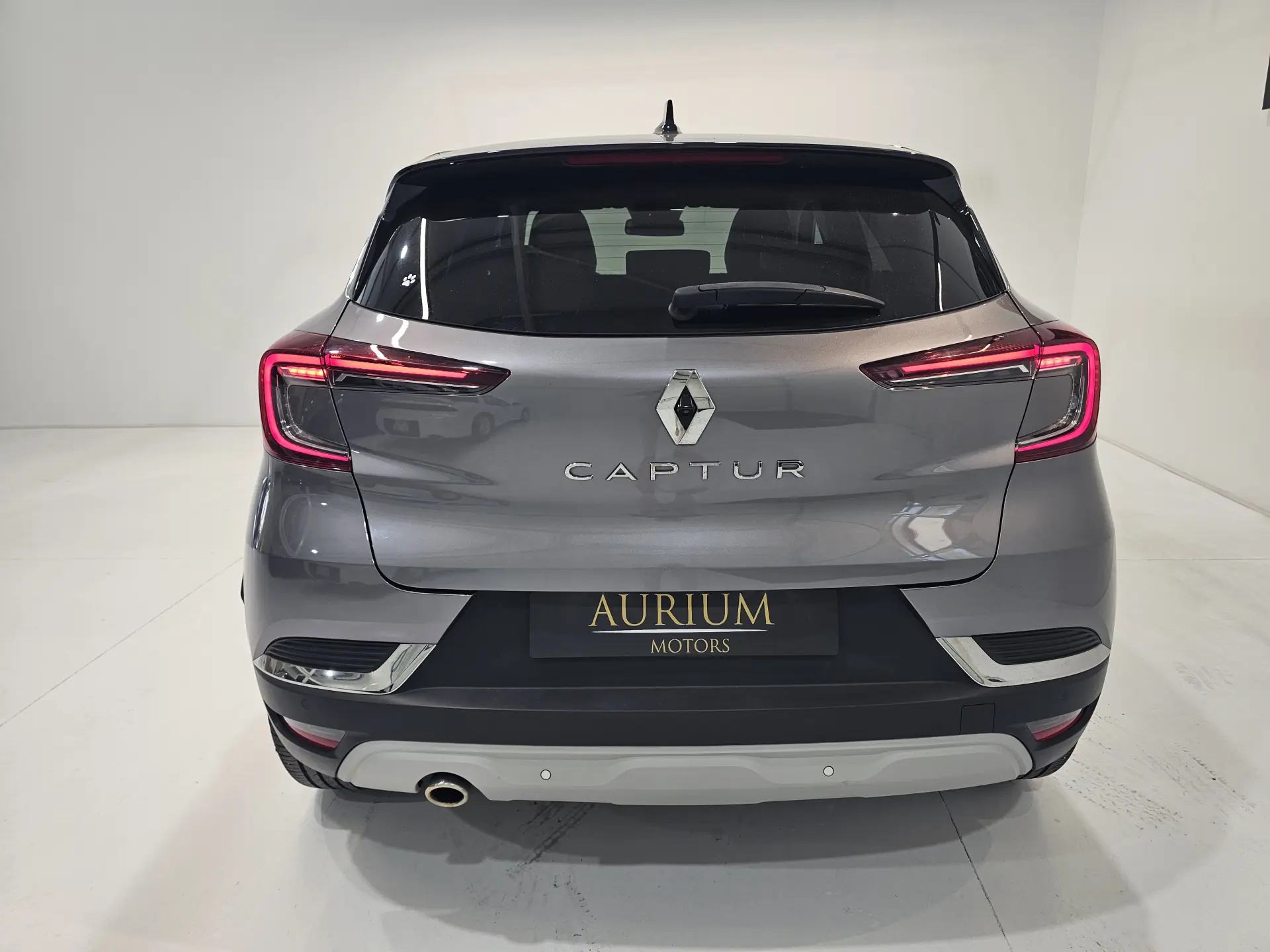Renault Captur 1.0 TCe Intens Bi-Fuel 6