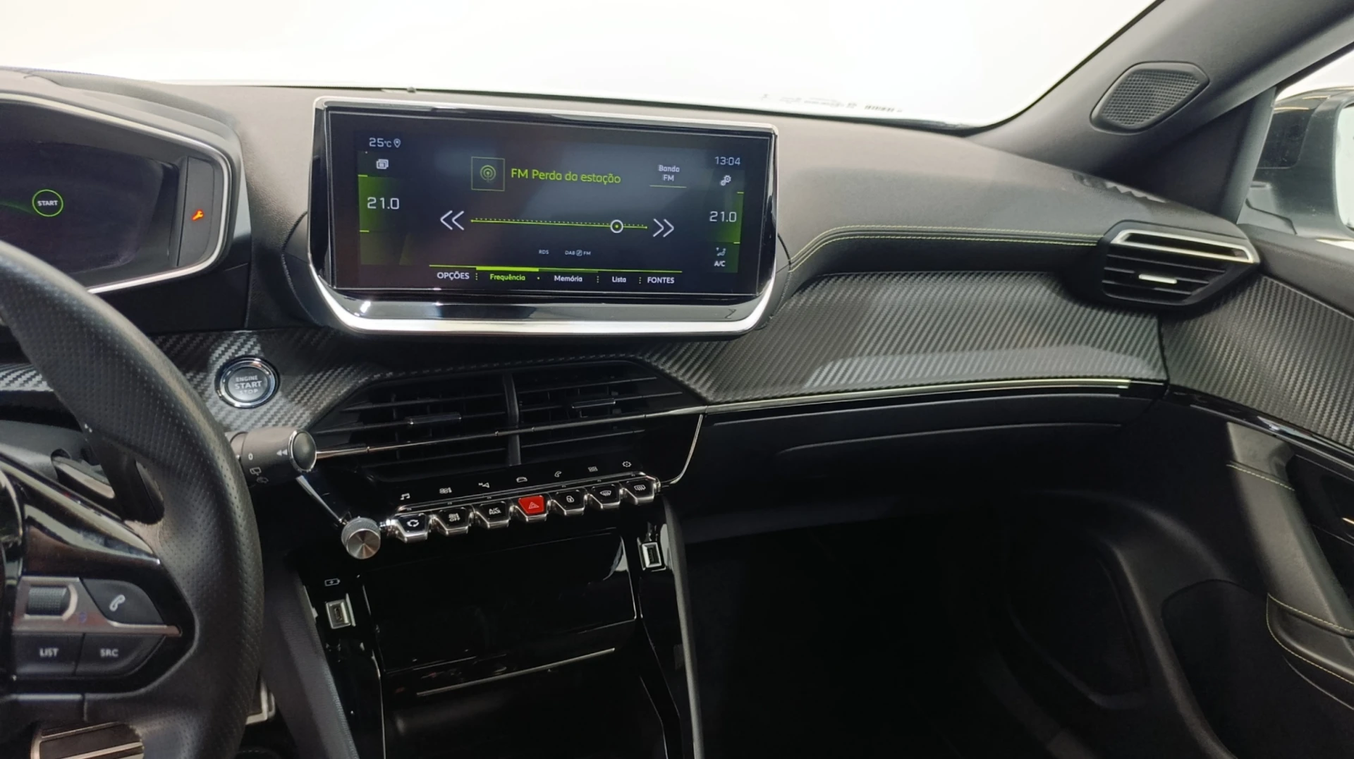 Peugeot 2008 1.2 PureTech GT Line EAT8 14